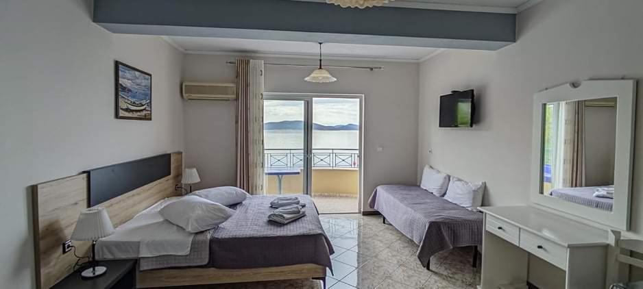 Hotel Klironomi Sarandë Zimmer foto