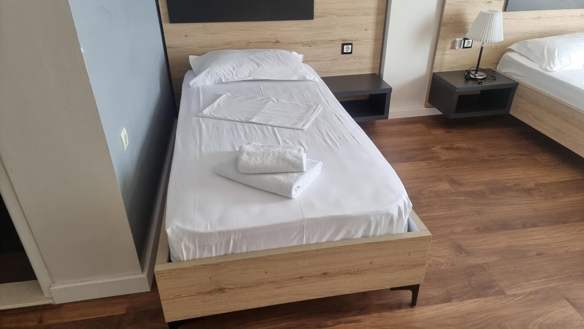 Hotel Klironomi Sarandë Zimmer foto